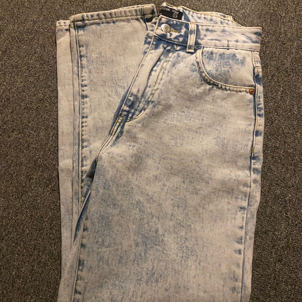 Pretty Little Thing Mom Jeans